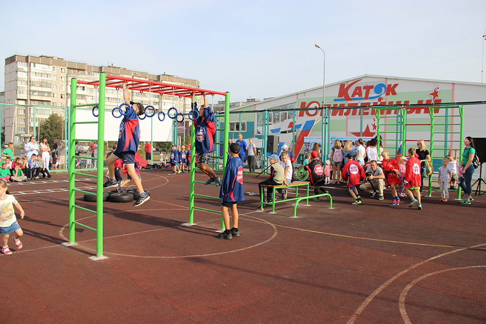 В Железногорске открылся новый многофункциональный парк «Шаг к спорту»