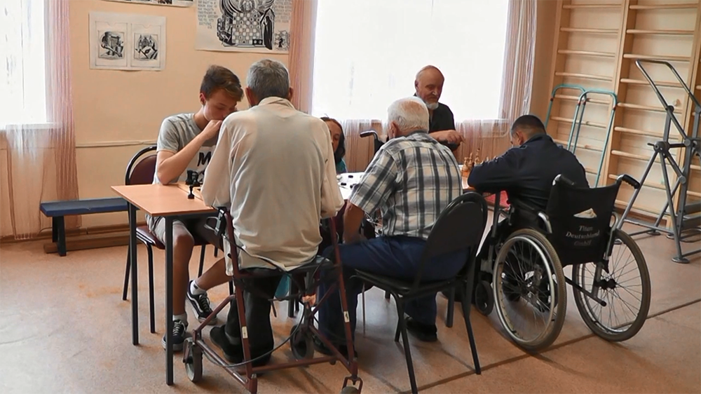Как волонтеры проекта «Мир старшего поколения» помогают одиноким ветеранам